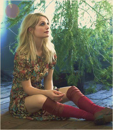 Alison Sudol's Magical Connection to Art and Nature - The-Leaky