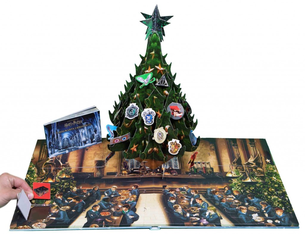 Harry Potter Hogwarts Christmas Pop-Up_Int