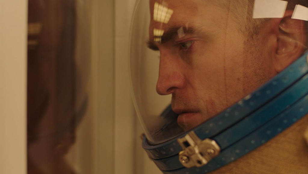 Robert-Pattinson-in-Claire-Denis-High-Life-