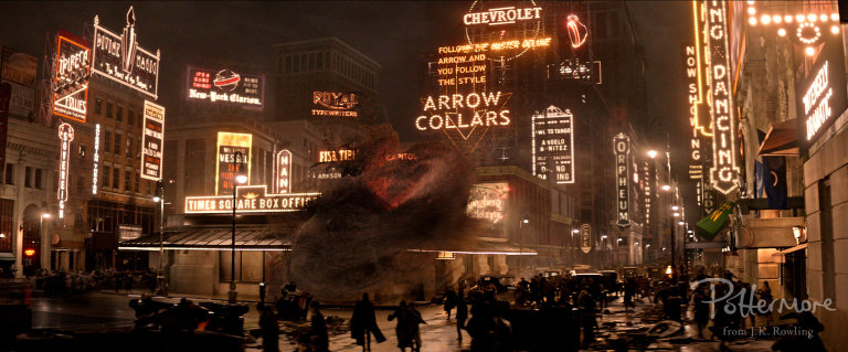 Times_Square_Fantastic_Beasts_CC_Trailer_WM