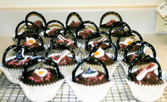 Cauldron Cakes (v3) Cauldron Cakes (v3)