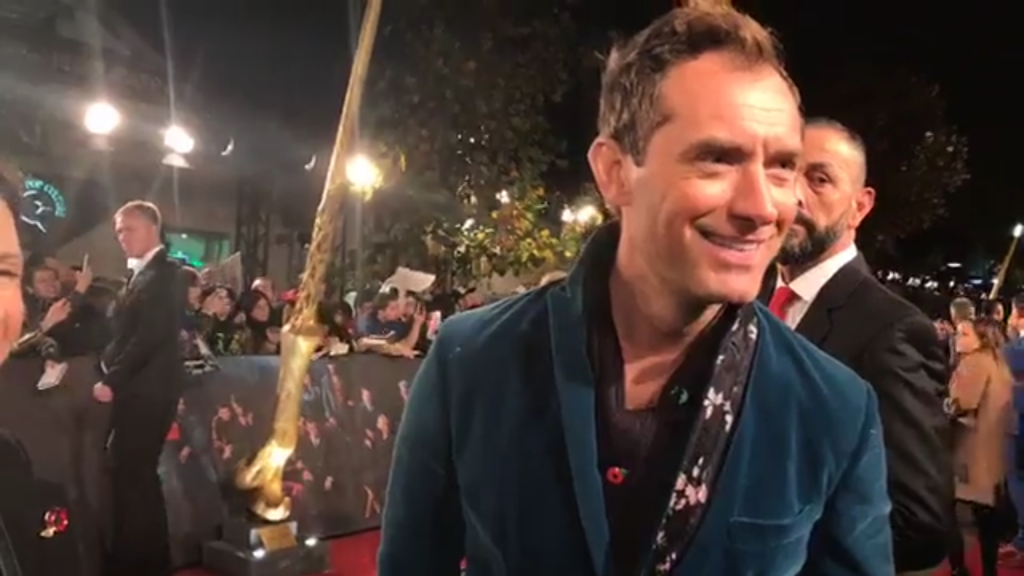 Jude Law at the fantastic beasts: the crimes of grindelwald london premiere - wizarding world