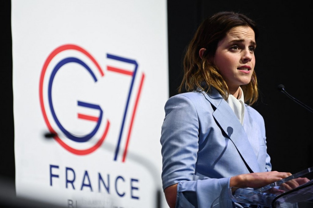 emma-watson-at-g7-equality-meeting-in-paris-1