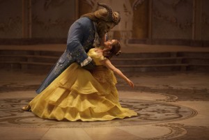 emma-watson-beauty-and-the-beast-promos_9