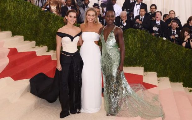 Emma Watson Attends Met Gala 2016 in Amazing Eco-Dress! - The