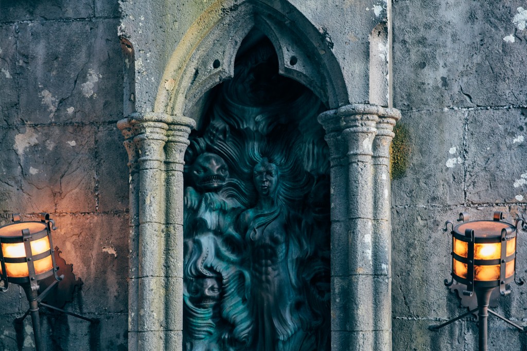 03_Hagrid's Magical Creatures Motorbike Adventure_Queue Details