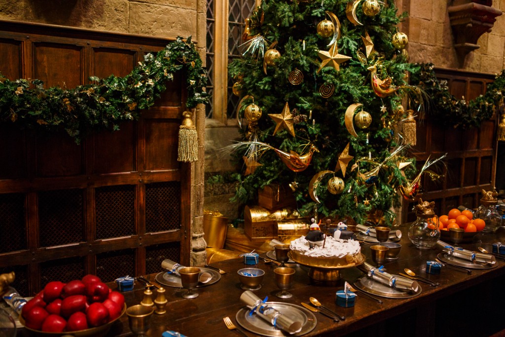 Christmas dress in the Great Hall (6)