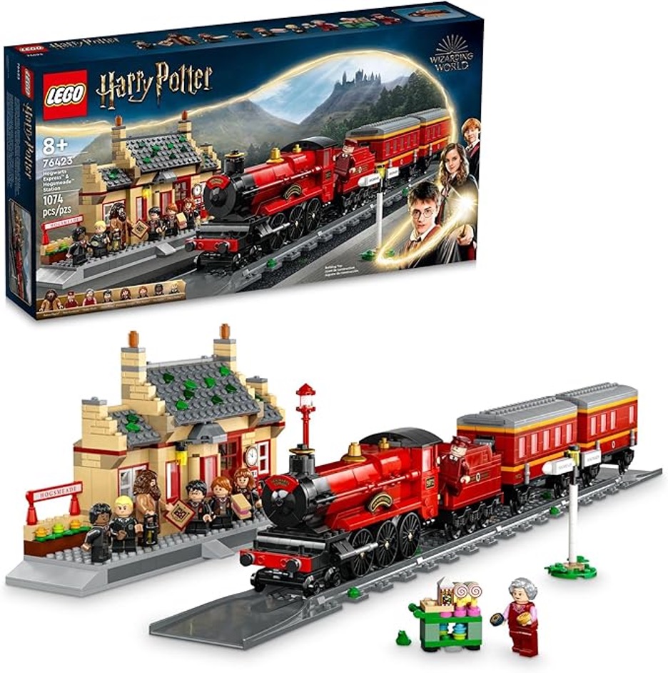 All Aboard! The LEGO Hogwarts Express Hits Record Low Price on