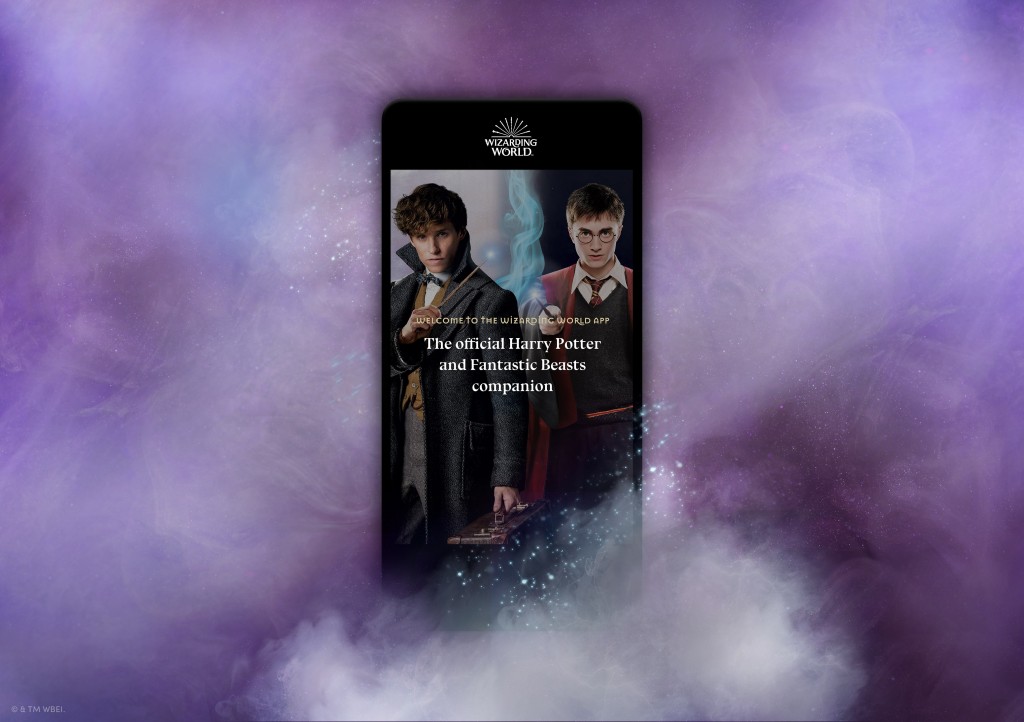 WWD_Mobile_Welcome Screen Newt Scamander & Harry Potter-min