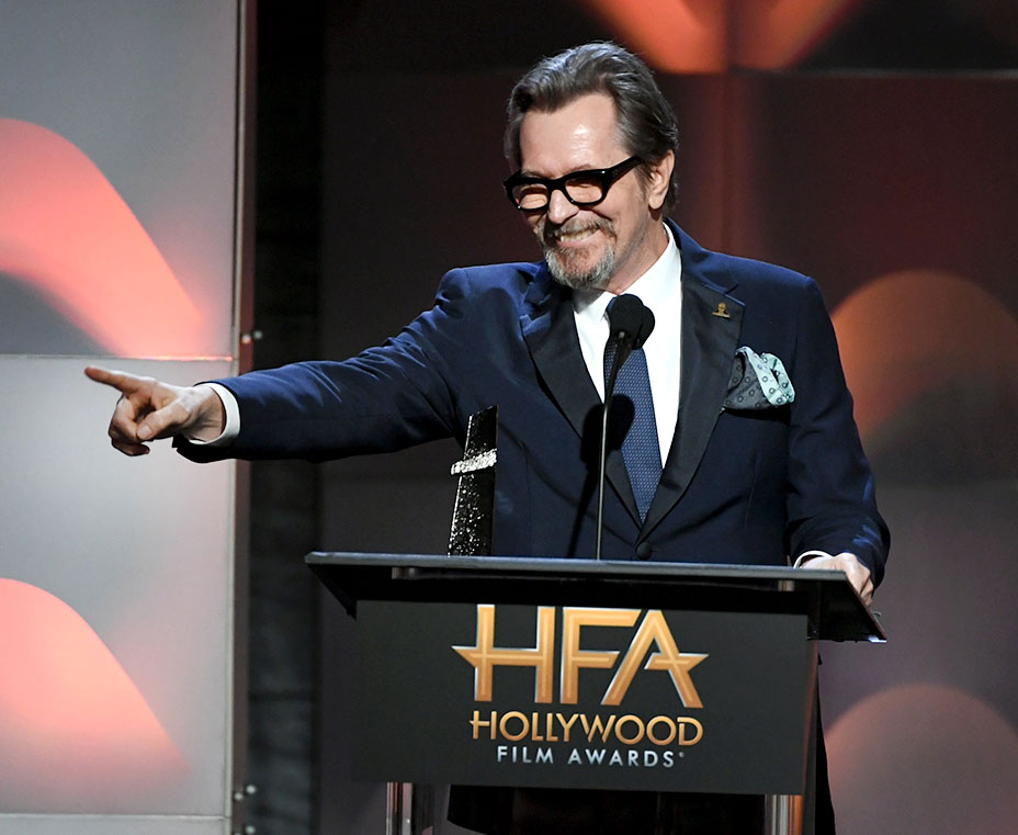 BEVERLY HILLS, CA - NOVEMBER 05:  Honoree Gary Oldman accepts the Hollywood Career Achievement Award onstage during the 21st Annual Hollywood Film Awards at The Beverly Hilton Hotel on November 5, 2017 in Beverly Hills, California.  (Photo by Kevin Winter/Getty Images)